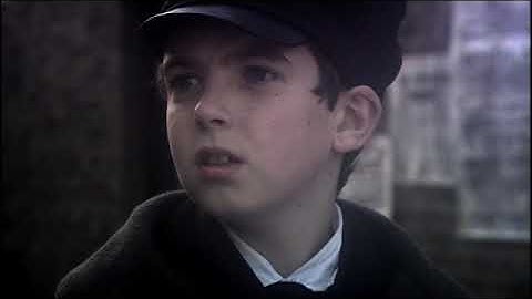 Cutting Edge Intermediate Unit 4