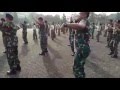 Танец солдат военно - морских сил Индонезии (оригинал) Music:Nyong Franco - Gemu fa mi re