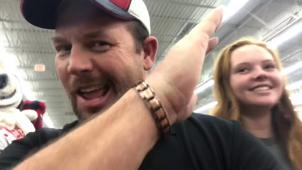 1st Jokes of the Week Video Post (Thanksgiving Jokes, Black Friday