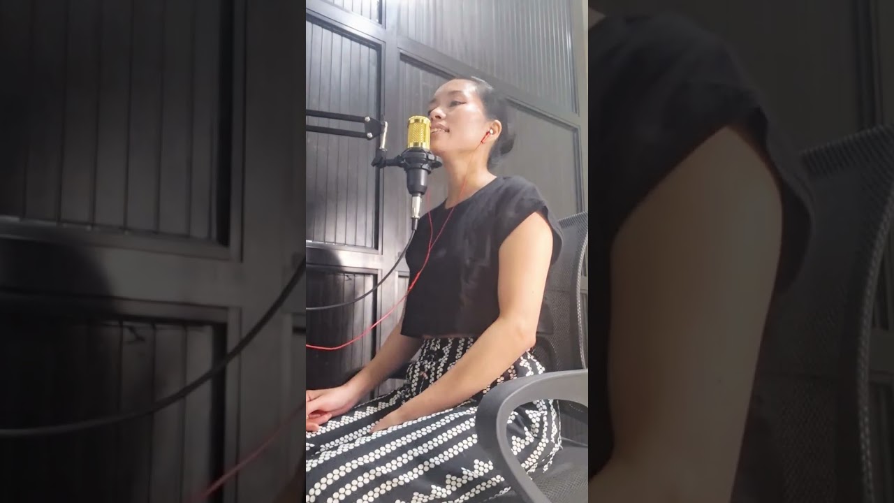 Superstar  (  by  Jamelia  )