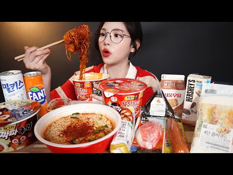 ENG SUB)I Got Everything I Want To Eat From a Convenience Store Mukbang ASMR Korean Eating Sound