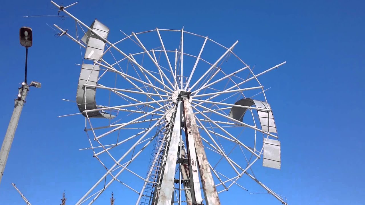 Демонтаж колеса обозрения в Парке им. 400-летия Йошкар-Олы - YouTube