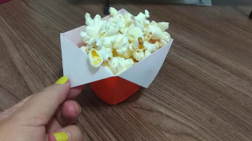 Como confeccionar um saquinho de pipoca?
