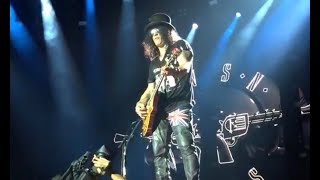 Guns N' Roses - "Paradise City" from the pit!