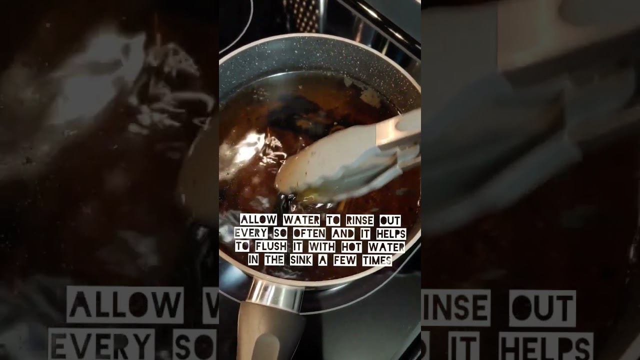 Boiling water to clean a glass pipe | Unclog a resin packed bowl bong piece 