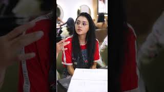 Mallika singh unicorn nail paint | mallika singh at beauty parlor | mallika singh offscreen masti