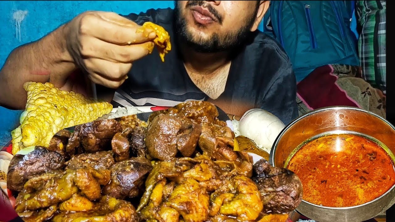 EATING DELICIOUS CHICKEN CURRY GIZZARDS+LIVER CHICKEN SKIN POTATO