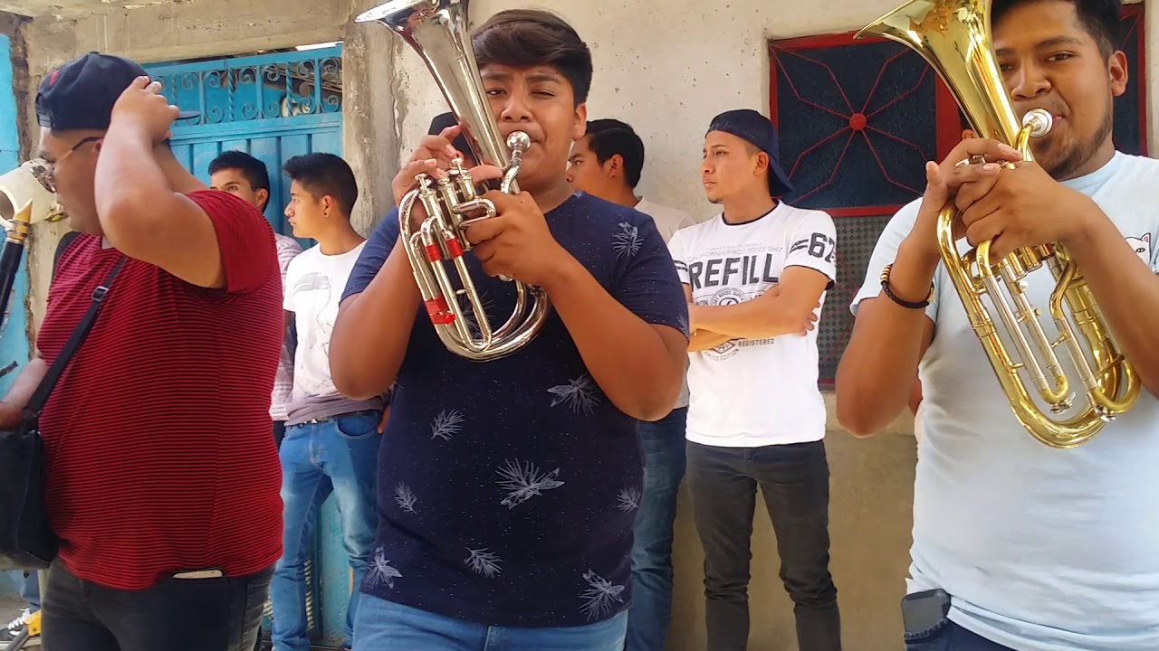 Banda RC De Culiacán Sin.  Popurri De Chilenas