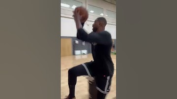 Tristan Thompson working on his floater game‼️‼️🔥🔥 #jushoop #shorts