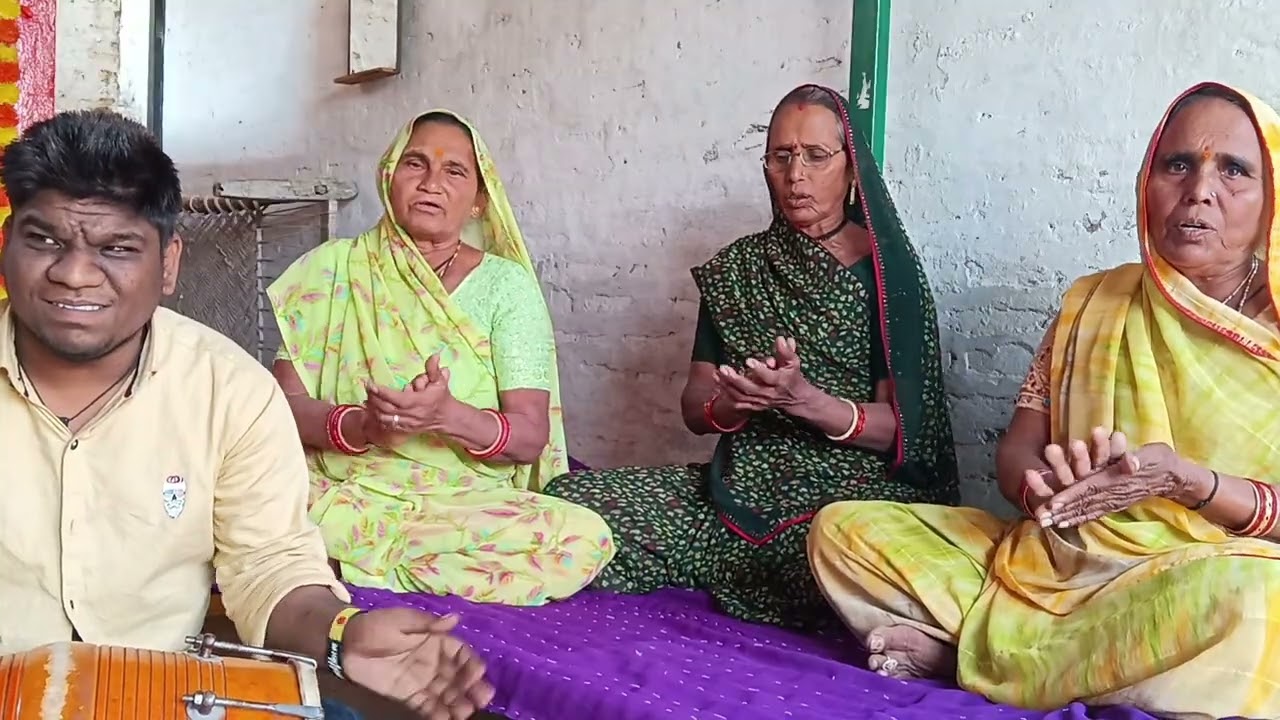 ।।आज तक येसा भजन नहीं सुना होगा।। अहील्या माता समई गई रेवा माई म । कोई  देखो रे महेश्वर जाई न। 