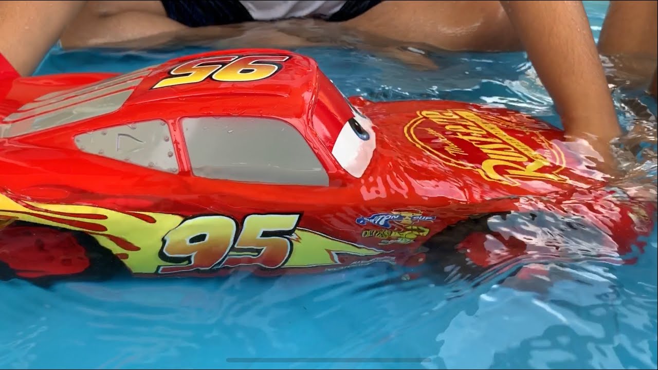 Disney Cars Toys Lightning McQueen Rayo McQueen in Swimming Pool YouTube