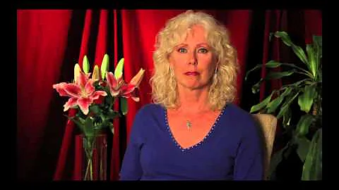 Gazing with Linda Groves-Bonder