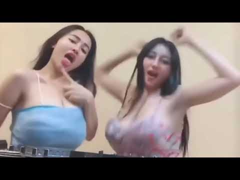 Goyang Hot Pamer Toket gede Cupi Cupita Ft Pamela Auto Ng*ceng Lngsung