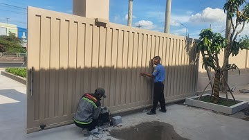 CỔNG LÙA TỰ ĐÔNG KHÔNG RAY FINEDOOR