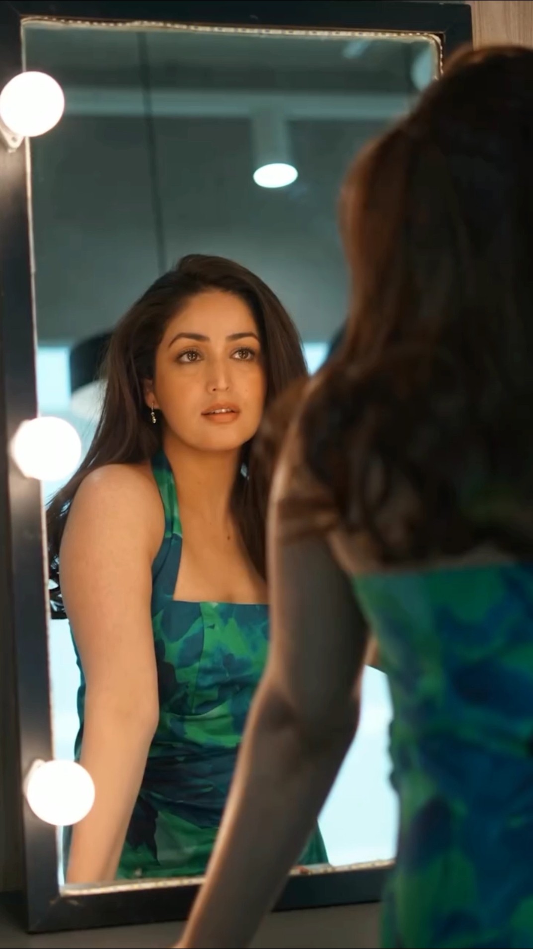 #yamigautam , pretty mommy to Vedavid is turning heads and we aren't complaining ? #filmykalakar