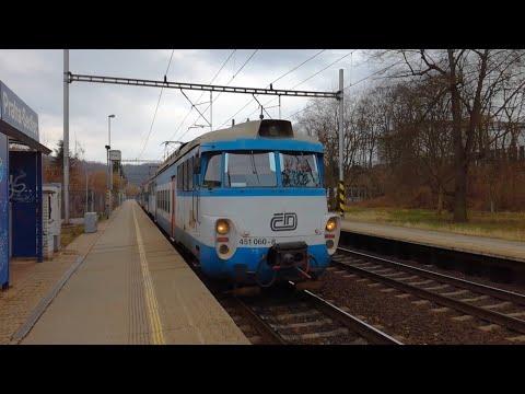 Video: Retrospektivní: Crossing Zvířat