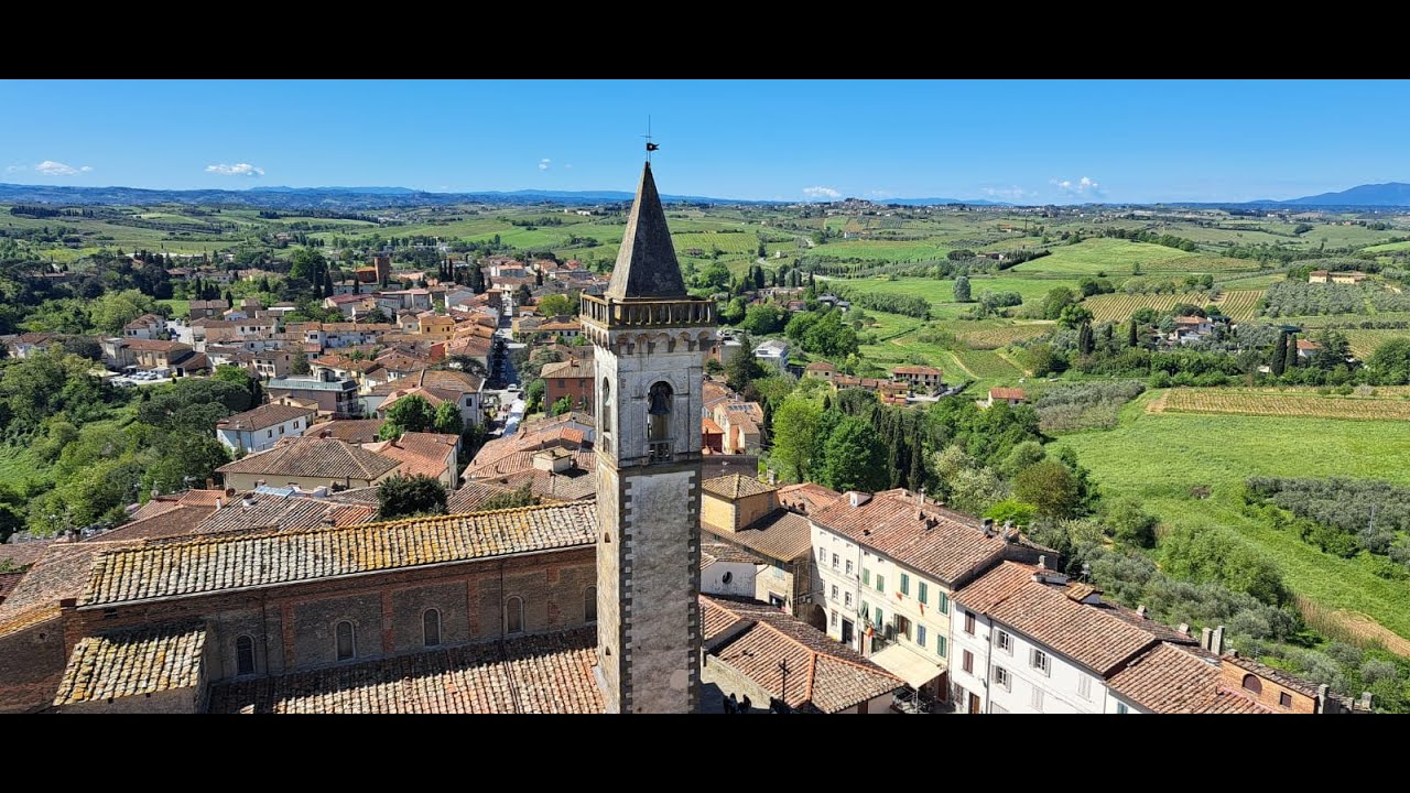 Le campane della chiesa di Santa Croce in Vinci (FI), suoni vari + suono della campana della torre.