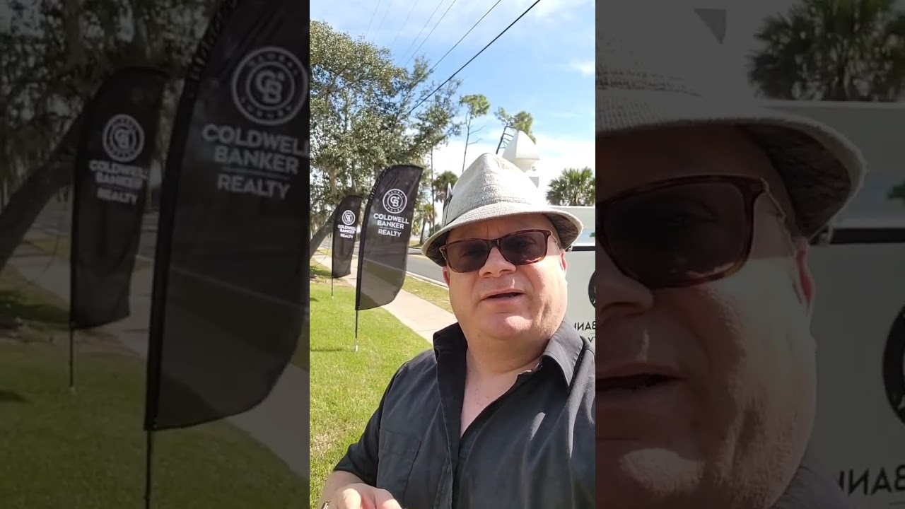 Panama City code enforcement said to take these down.🧐🤔 