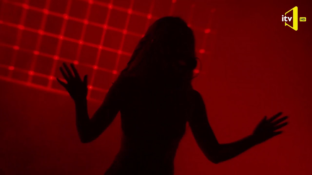 Mutus X Albina -'Portal' (Live Electronic Music Performance) - Eating Hooks (Moderat)