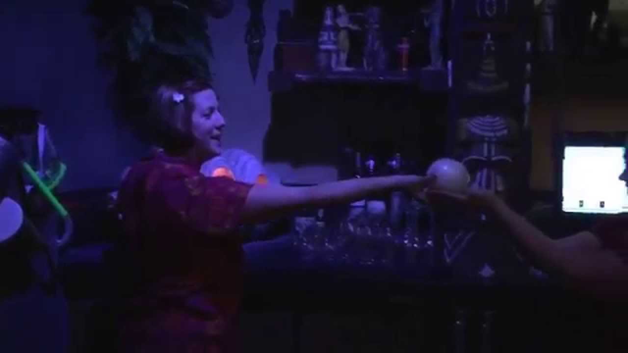 Trader Sam's Grog Grotto - Polynesian Pearl effect