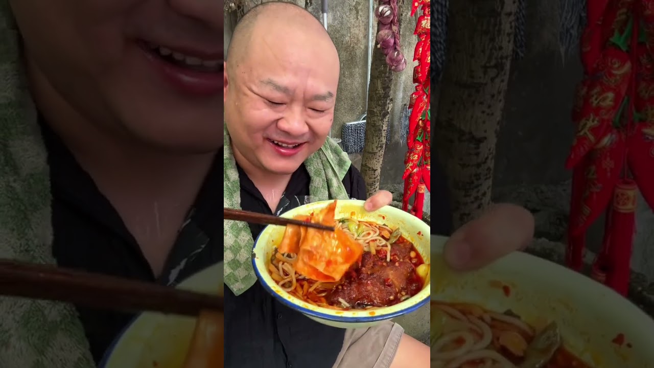 炒个香辣猪蹄 再来上一锅爆浓爆辣螺蛳粉 解馋啊