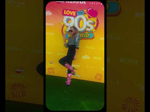 Gracias #lovethe90s por la invitación!!! Gran fiesta !!! La pasé increíble Madrid!!! 🇪🇸🫶🏻🎤