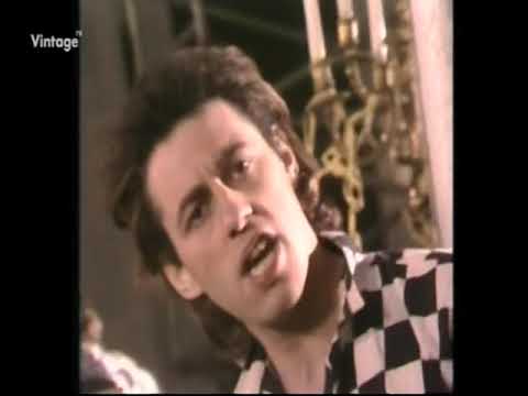 The Boomtown Rats Diamond Smiles - YouTube