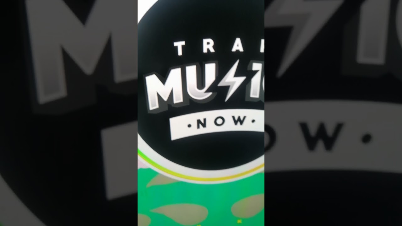 JUMPING IN MUDDY PUDDLES THEME SONG (TRAP REMIX) PEDRODJDADDY