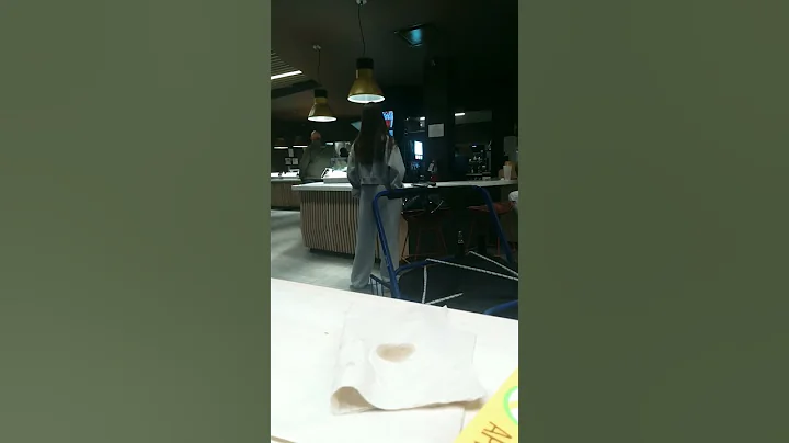 (Restaurant dancing) NYC 4/19/2023