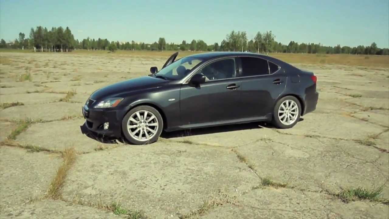 Разбитый лексус 350