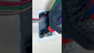 Electrician Quick Tip 2 - KO Removal Trick ⚡️