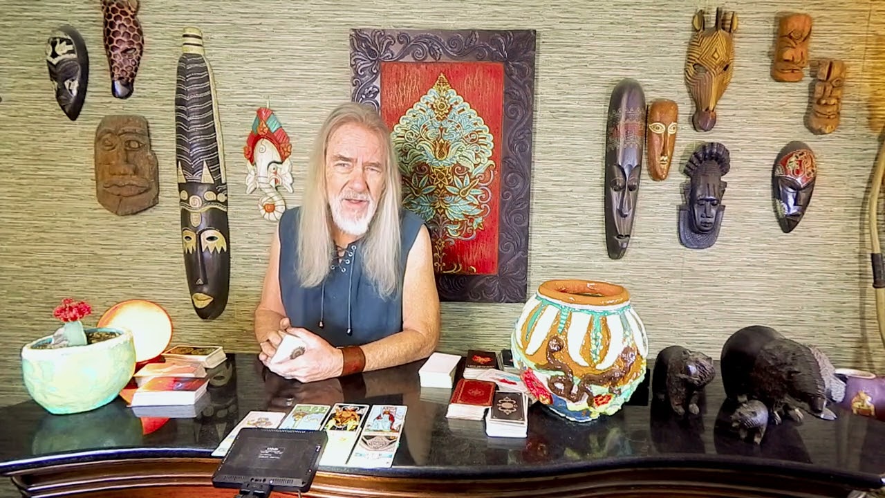 LIBRA... DEALING WITH AN ATTRACTIVE PERSON WITH NARCISSISTIC TRAITS/ U'R WISE TO THEM NOW