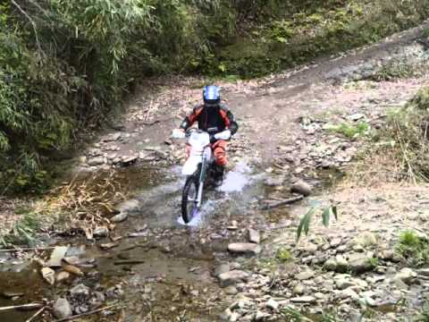 バイク楽しむ隊　山探索　２０１４．４