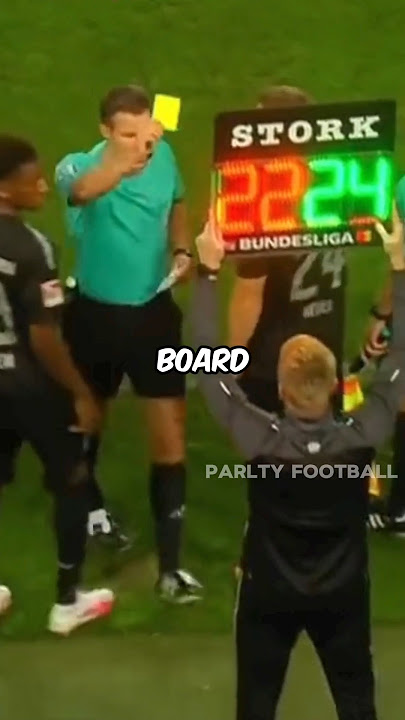 This referee gave a yellow card to the 4th referee