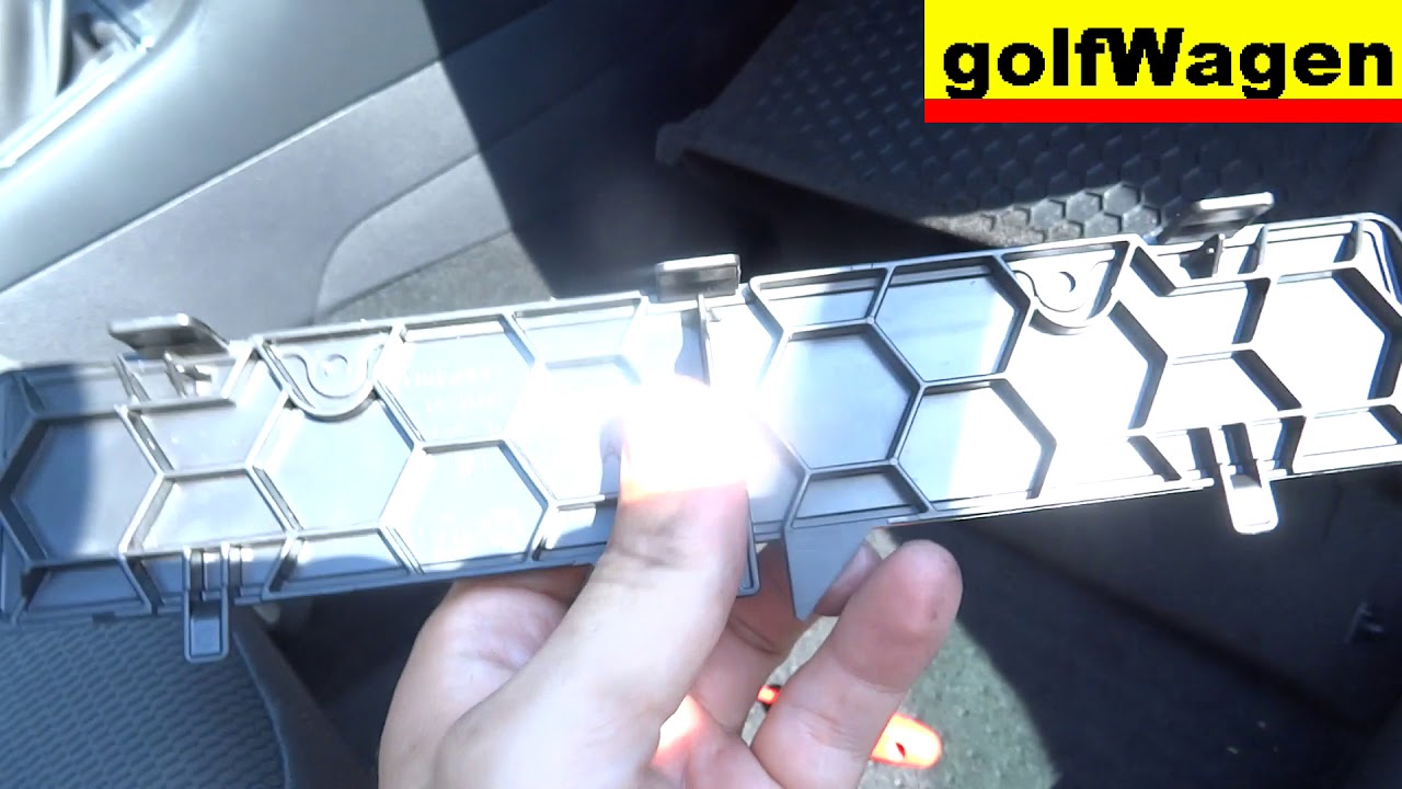 VW Golf 7 how to replace pollen filter 