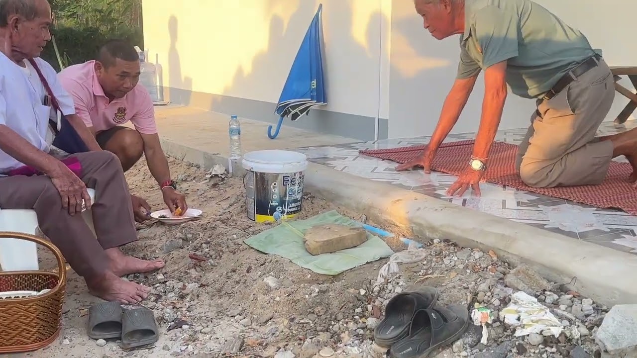 บ้านศรีวิไลมาขึ้นบ้านใหม่ตาสุนที่ทุ่งนา