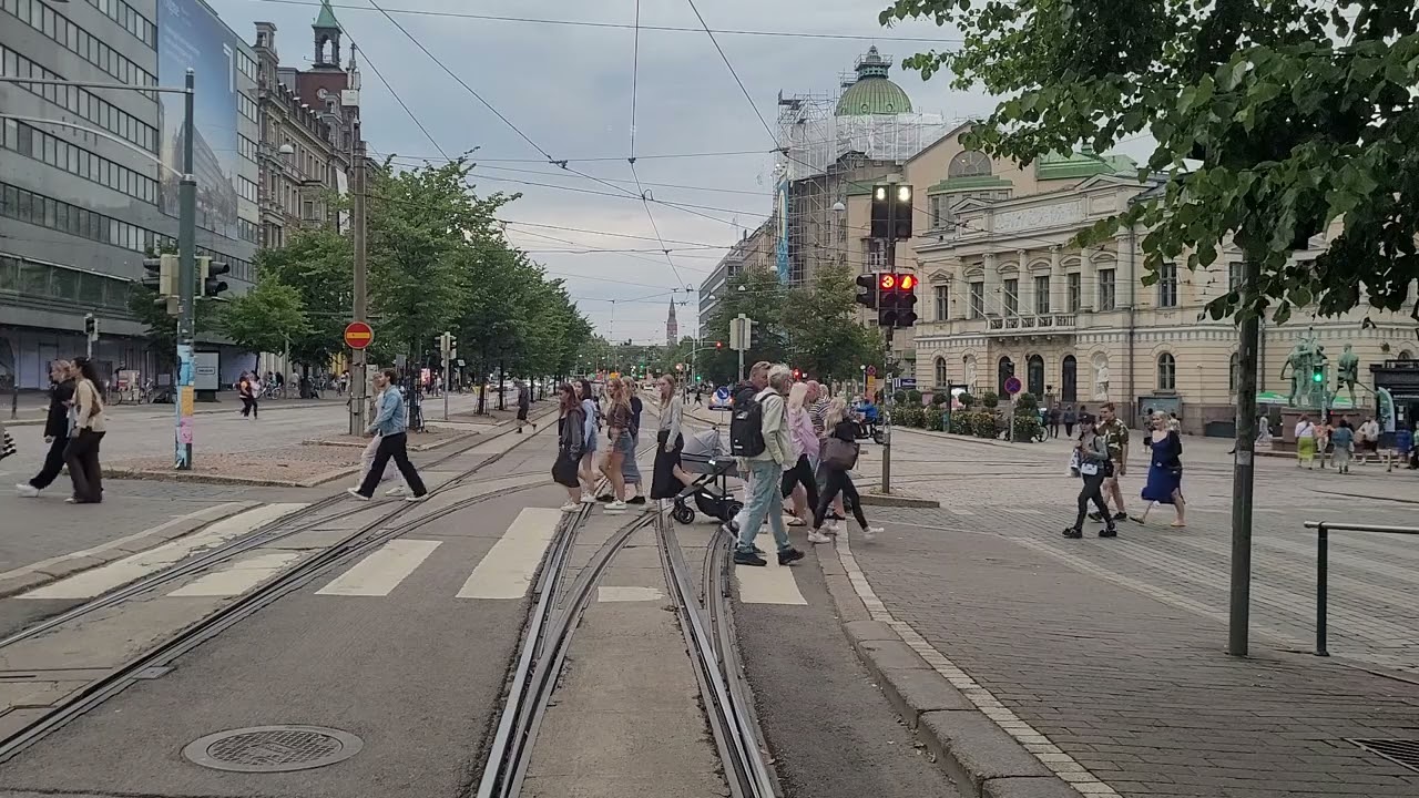 Helsingin raitiolinja 6 Eiranranta-Arabia-Eiranranta. Helsingin raitiolinja 6 @hslhrt @kaupunkiliikenne