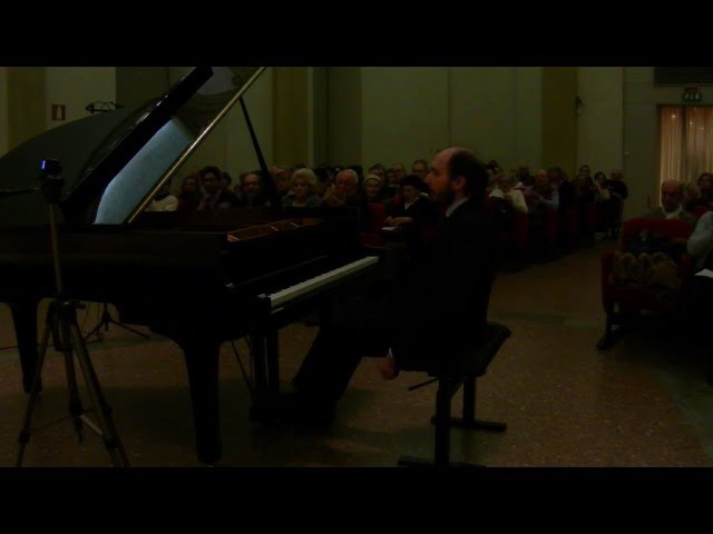 Gianluca Piacenza plays F. Chopin Waltz N. 14 Op. Posthumous in E minor