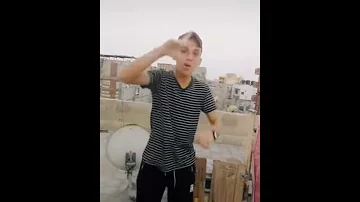 محدد إقامة في ملاعبي 