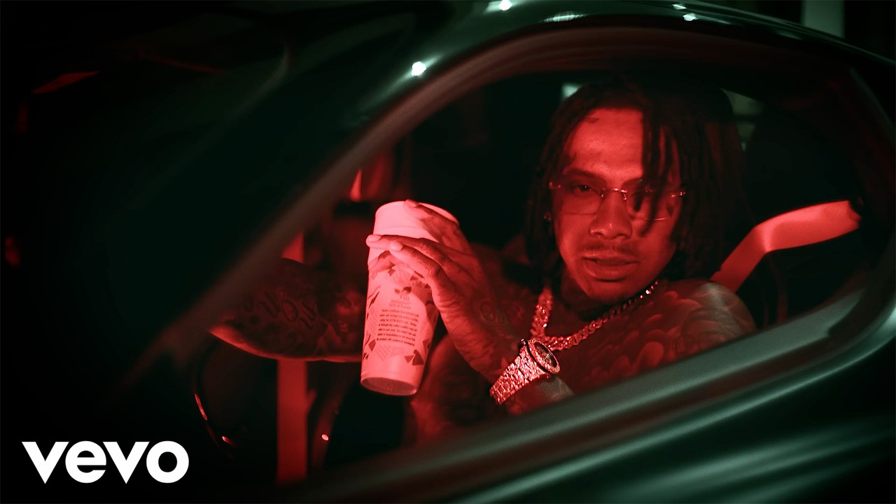 Moneybagg Yo – Struggle ft. Pooh Shiesty & BigWalkDog (Music Video)