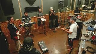 Coffee Reggae Stone I Aku Bukan Pohon Uang I Live Session Part 1