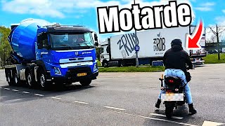 😱MOTARDE NE S'ATTENDAIT PAS À ÇA !😱| Incroyables Moments Moto