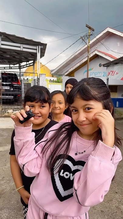 Kalau teman2 sering di panggil Apa ..?