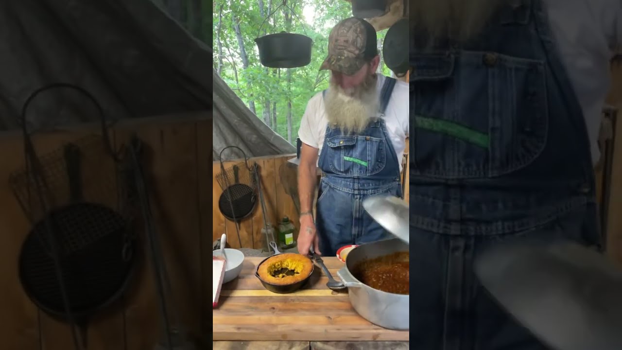 Name A Better Duo Than Cornbread And Chili Food Cooking Outdoorcooking Foodie