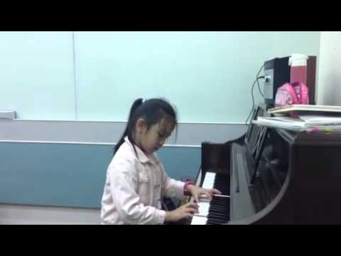 Princess Rella蕊拉公主七歲一個月（有練琴上課就很厲害喔！！）