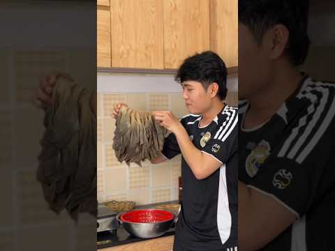 Lá sách bò nấu lẩu hoả diệm sơn cay nóng lạnh #nguyennhutlinh #shorts #haihuoc #windnet - youtube