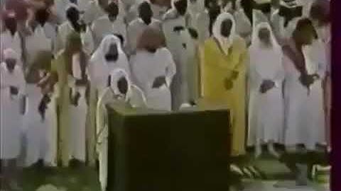 تلاوة نادرة لشيخ علي جابر (رحمه الله)  ( إن الله وملائكته  يصلون على النبي ) سورة الأحزاب 56 - 58