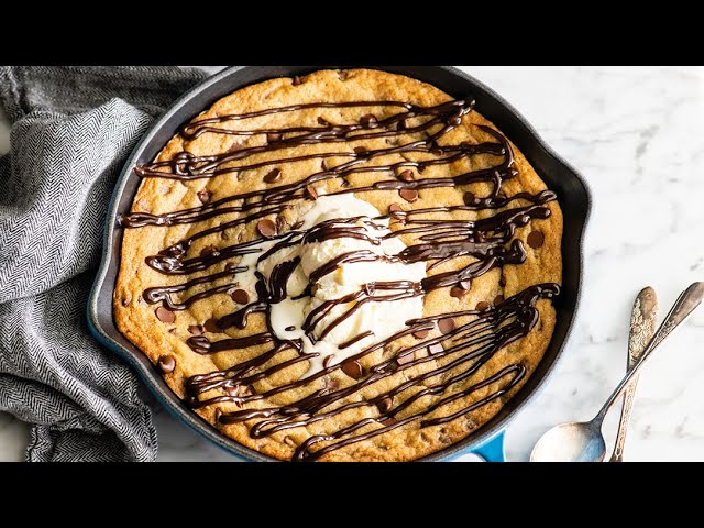 Chocolate Chip Skillet Cookie (Pizookie) - JoyFoodSunshine