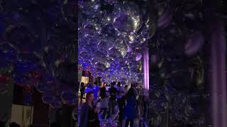 Como Es Un Lugar Surrealista