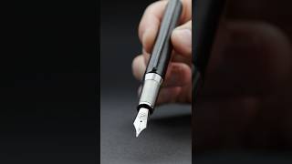 Amazing ergonomics, and I love that every time you unscrew and screw the cap back on. #fountainpen